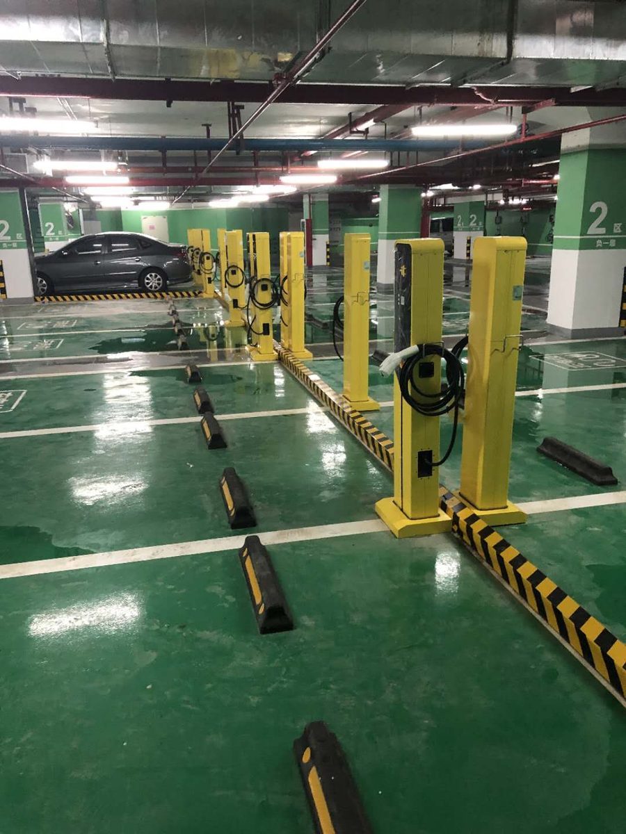 罗湖区商业楼宇地下停车场7KW交流充电桩