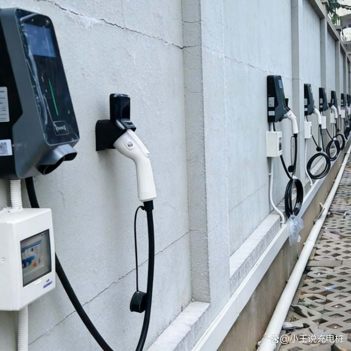 公共停车场7KW交流充电桩